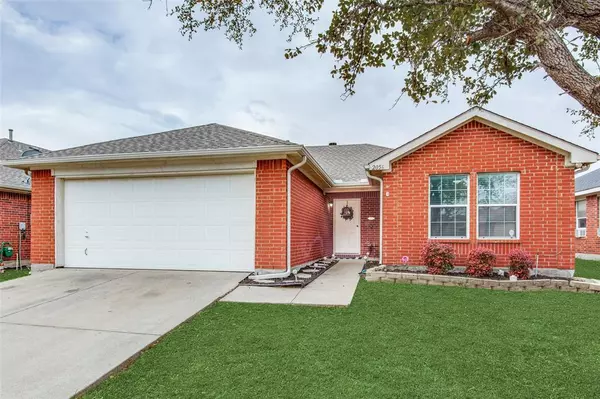 2056 Falls Creek Drive, Little Elm, TX 75068