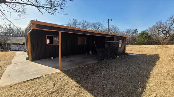 129 Santa Fe Trail, Nocona, TX 76255