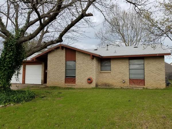 308 Carter Drive, Euless, TX 76039