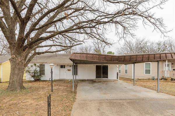 423 Marengo Street, Cleburne, TX 76033