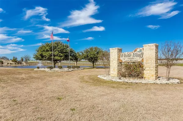 17002 Trailwood Drive, Whitney, TX 76692