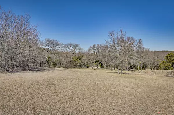 2407 Clear Creek Court, Cedar Hill, TX 75104