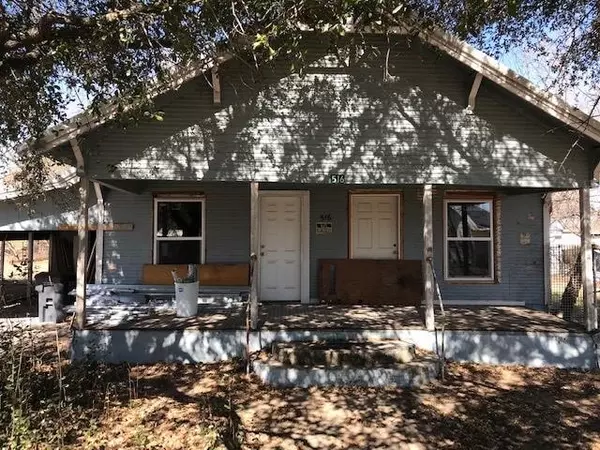 516 Humphrey Street, De Leon, TX 76444