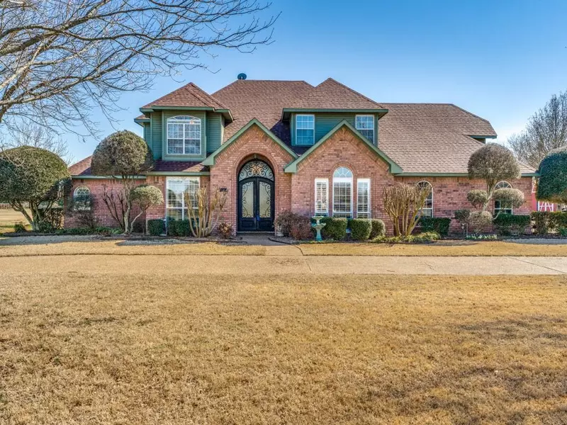 604 Fairbrook Drive, Lucas, TX 75002