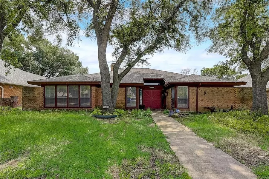 10018 Lawler Road, Dallas, TX 75243