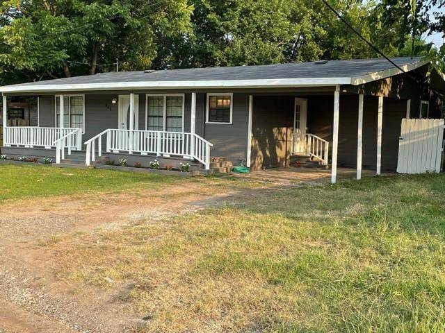 405 W HANNA Street, Wolfe City, TX 75496