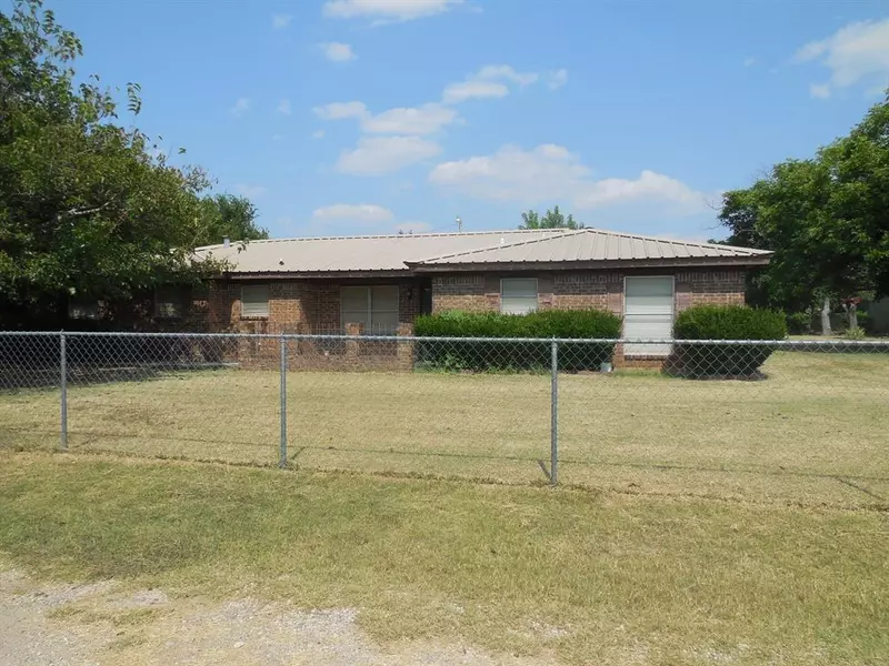 200 S High Point Drive, Ranger, TX 76470