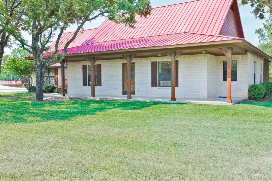 188 County Road 3385 Road, Paradise, TX 76073