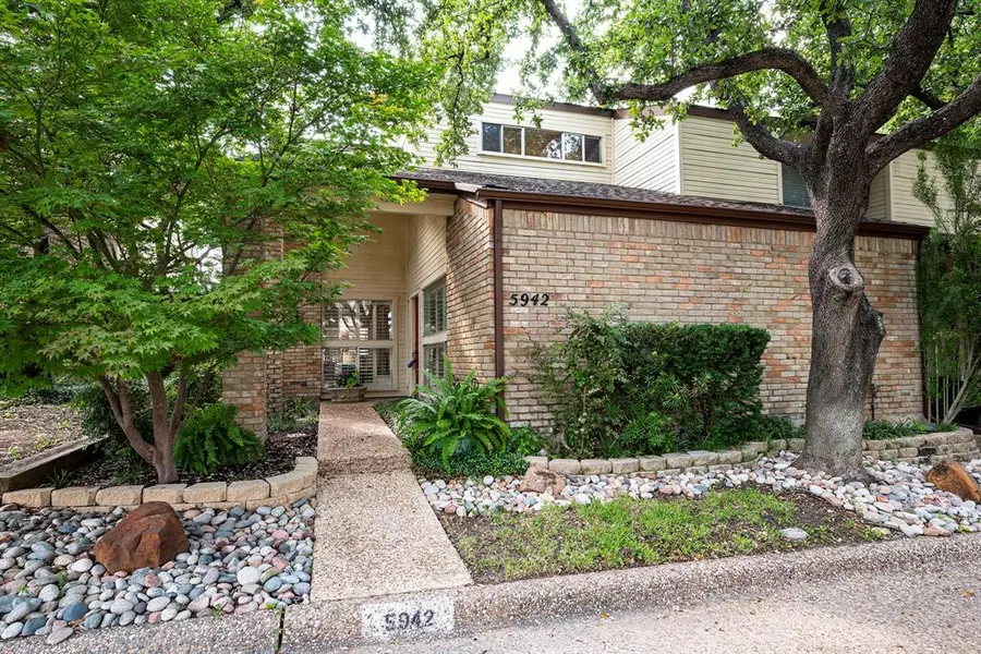 5942 Preston Valley Drive, Dallas, TX 75240