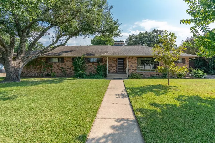 2305 Webb Avenue, Greenville, TX 75402