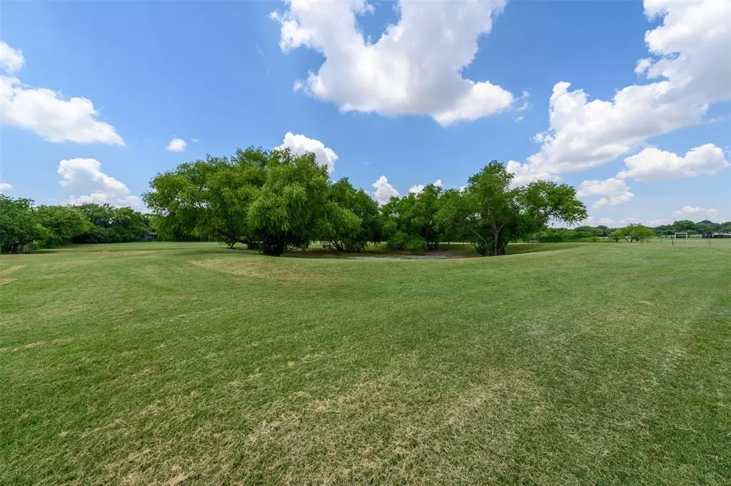 North Richland Hills, TX 76182,7055 Douglas Lane