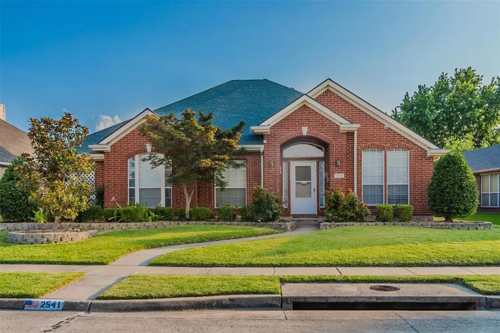 Garland, TX 75040,2541 Pecan Meadow Drive