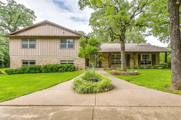 1625 Houston Road, Burleson, TX 76028