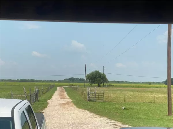 5260 SW County Road 1140, Corsicana, TX 75110