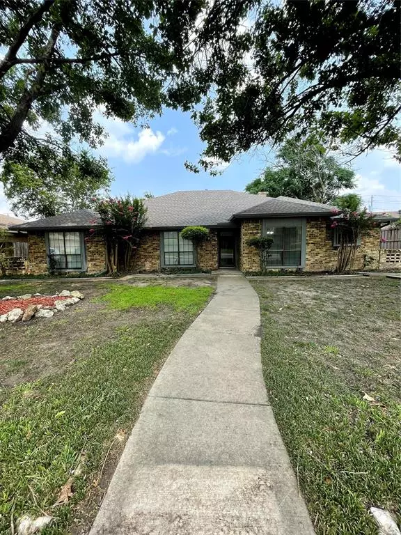 12528 Trenton Drive, Dallas, TX 75243