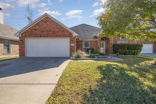 927 Parish Court, Grand Prairie, TX 75052