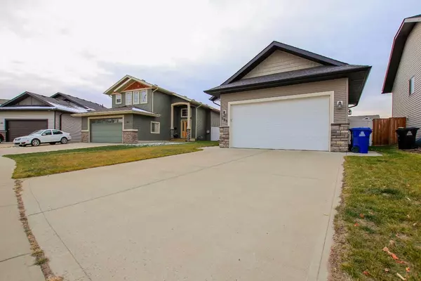 Blackfalds, AB T4M 0A4,199 Cedar SQ