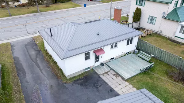 Temiskaming Shores, ON P0J 1P0,137 Armstrong ST N