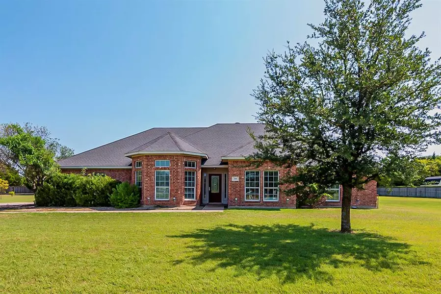 208 Burtonwood Circle, Ovilla, TX 75154