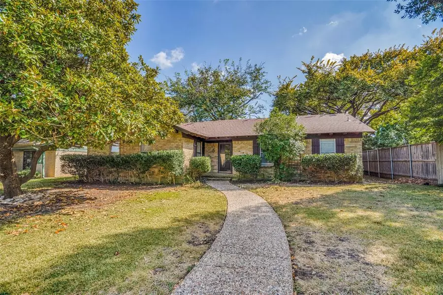 605 Aspenwood Drive, Richardson, TX 75080