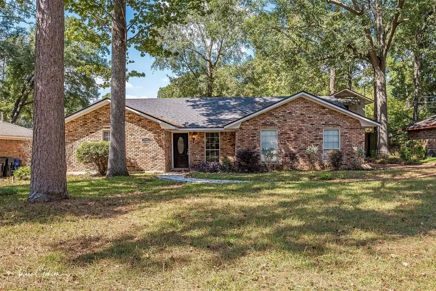 2048 N Kirkwood Drive, Shreveport, LA 71118