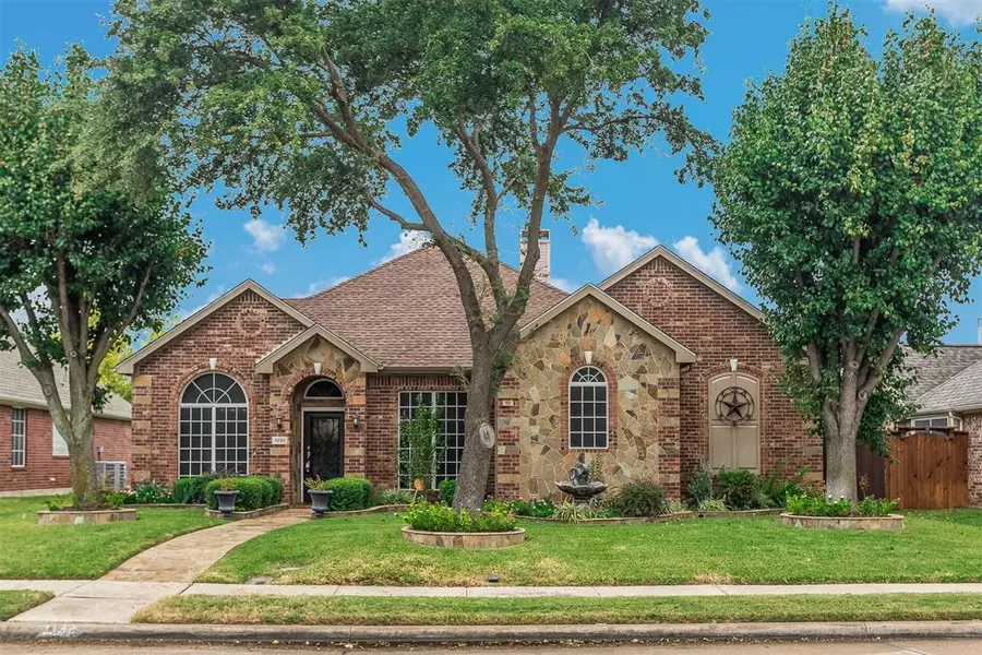 1133 Valley Oaks Drive, Lewisville, TX 75067