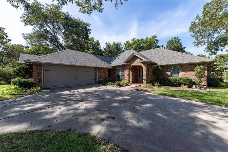 4412 Cimmaron Trail, Granbury, TX 76049