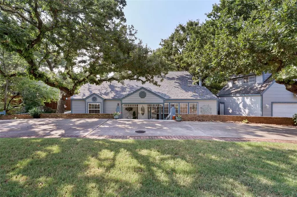 Highland Village, TX 75077,110 Brookdale Drive