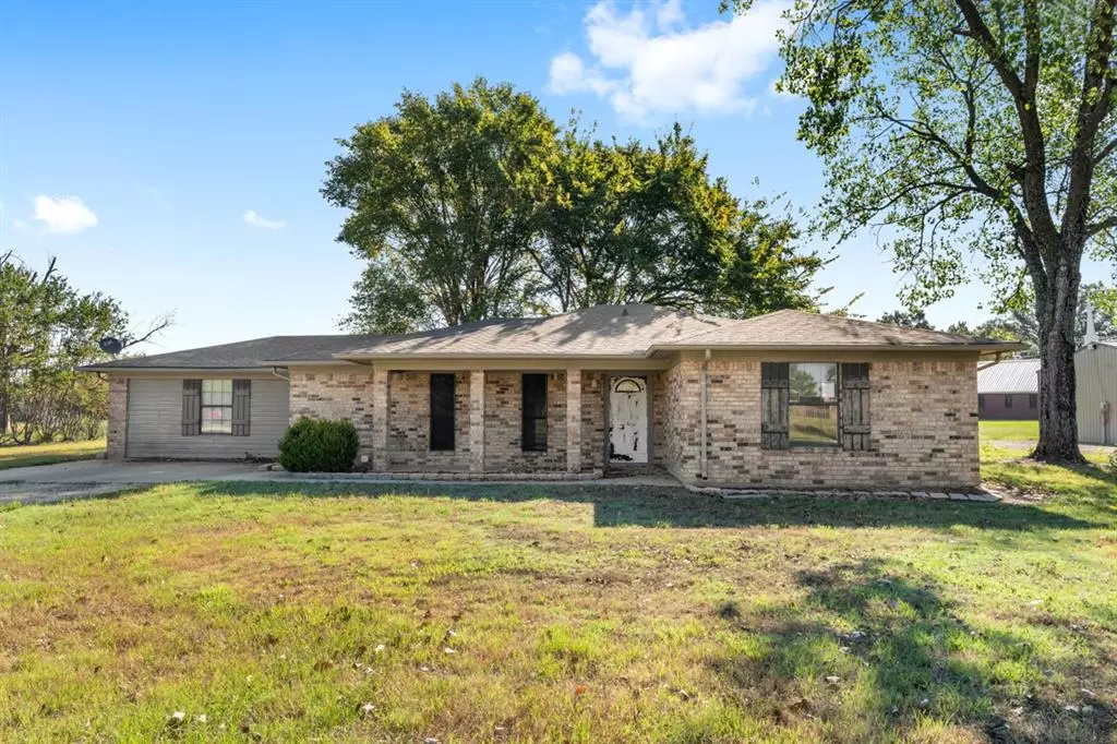 Emory, TX 75440,176 Private Road 7200