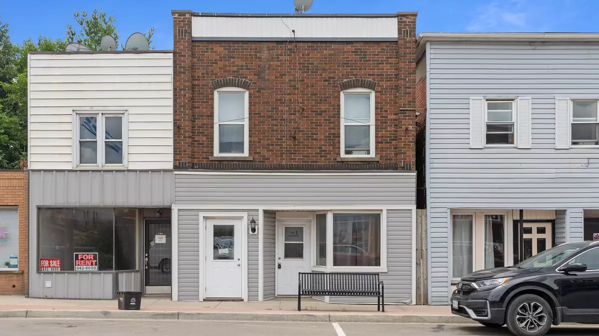 Norfolk, ON N4B 1X6,102 King ST