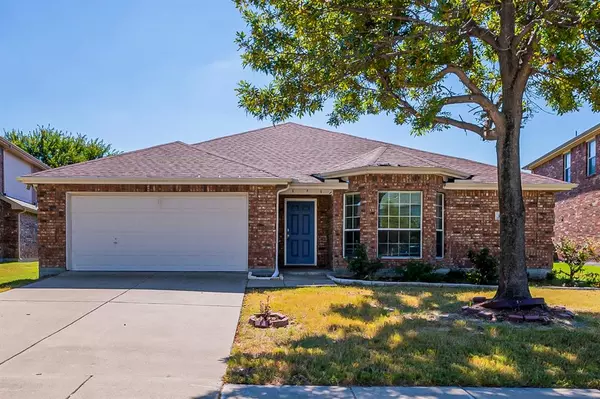 208 Flatwood Drive, Little Elm, TX 75068