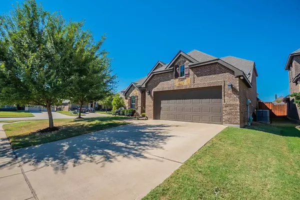 2758 Buffalo Run, Burleson, TX 76028