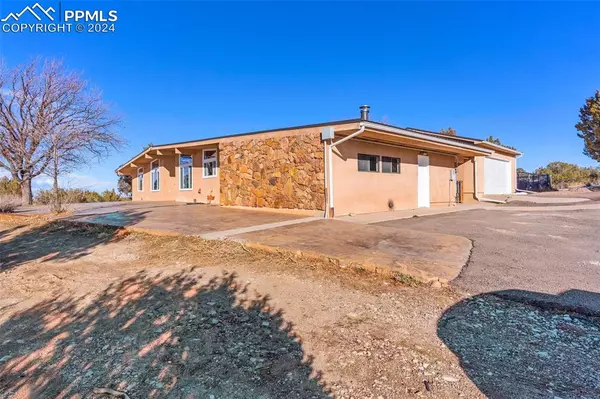 Pueblo, CO 81004,5835 Verde RD