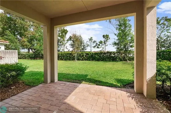 Lake Worth, FL 33467,8857 Willow Cove Lane