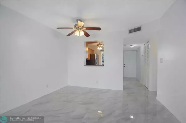 Miramar, FL 33025,8720 N SHERMAN CR  #107