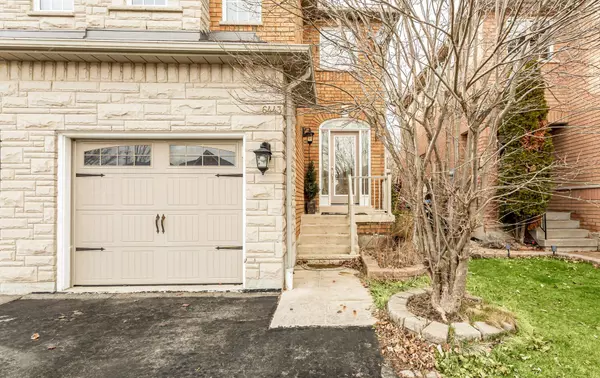 Peel, ON L5N 7V7,6443 Saratoga WAY