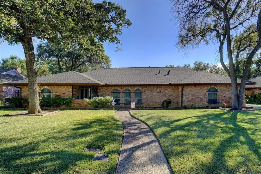 4908 Sugar Lake Road, Fort Worth, TX 76103