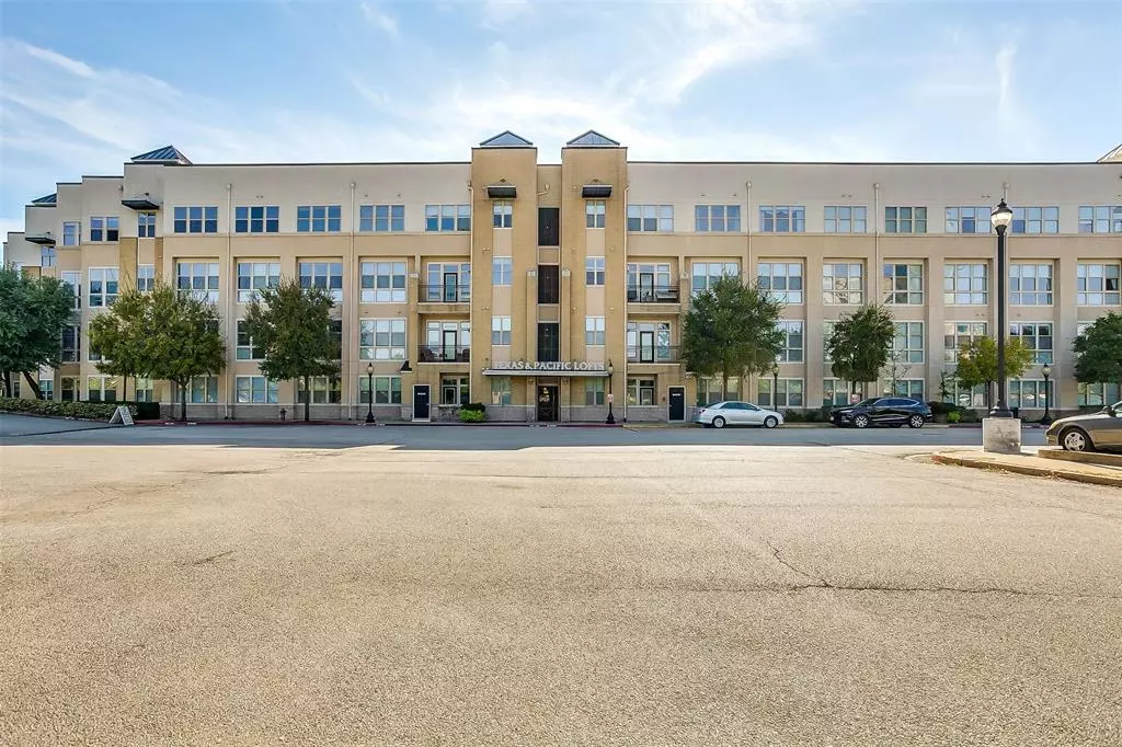 Fort Worth, TX 76102,201 W Lancaster Avenue #221