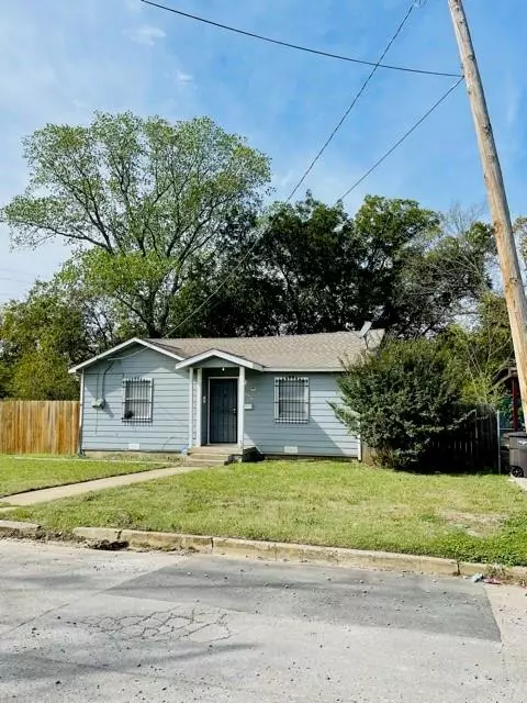 1040 Benton Avenue,  Fort Worth,  TX 76112