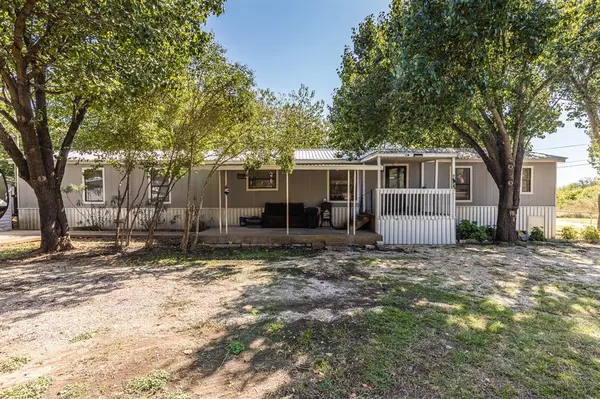 124 Mohon Drive, Whitney, TX 76692