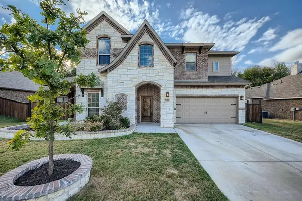 7520 Rose Crest Boulevard, Forest Hill, TX 76140