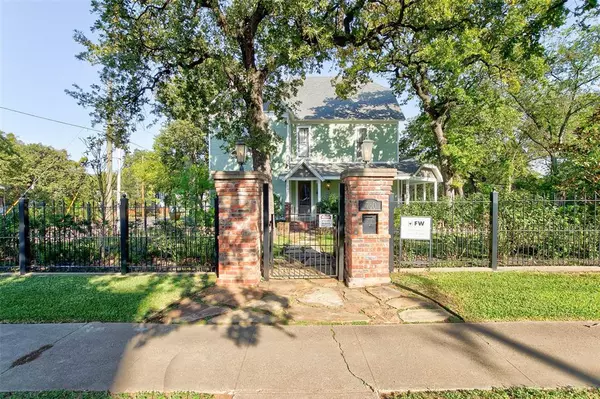 760 Samuels Avenue, Fort Worth, TX 76102