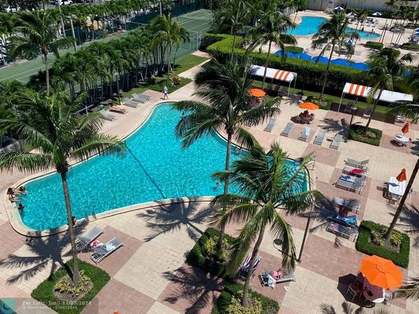 19380 Collins Ave  #602, Sunny Isles Beach, FL 33160