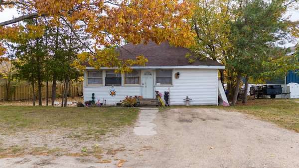 75 Old Mosley ST, Wasaga Beach, ON L9Z 2X1