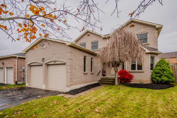 27 Attwood DR, Cambridge, ON N1T 1L4