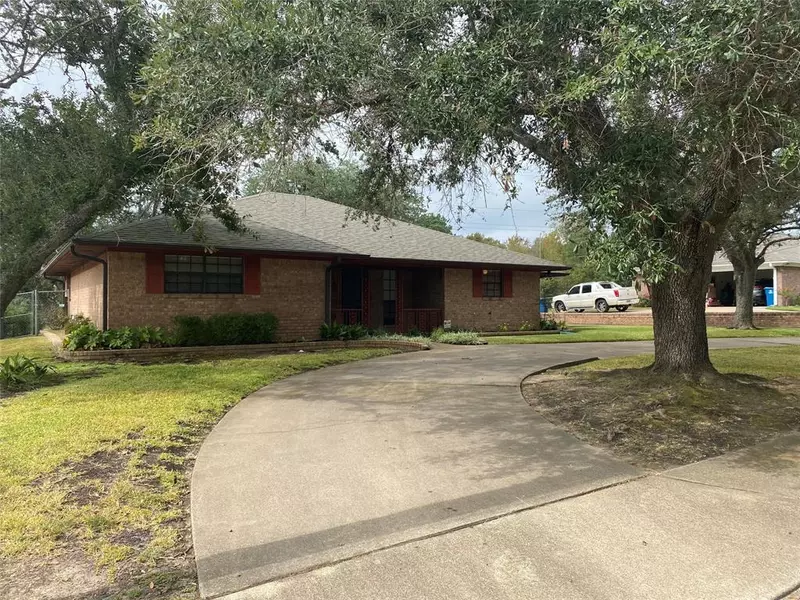 1020 Foley Street, Henderson, TX 75654