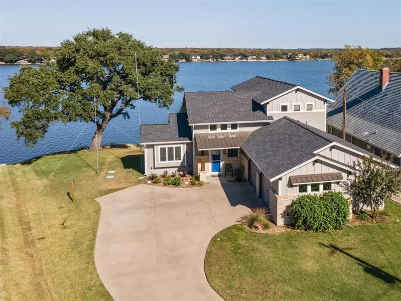 414 Siesta Court, Granbury, TX 76048