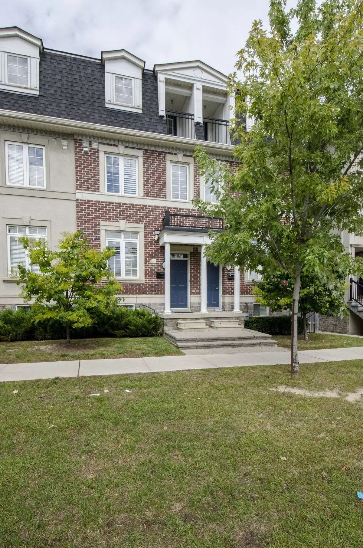 Toronto C07, ON M2N 2H9,124 B Finch AVE W