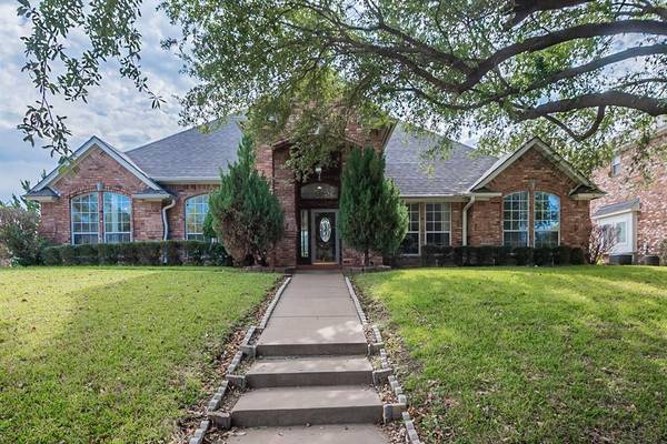 6352 Meadow Lakes Drive, North Richland Hills, TX 76180