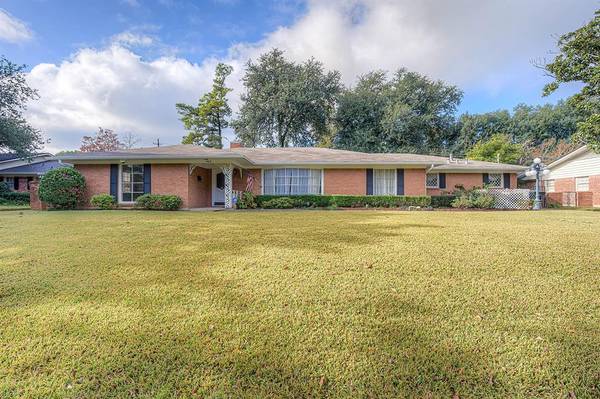 5918 Fern Avenue,  Shreveport,  LA 71105